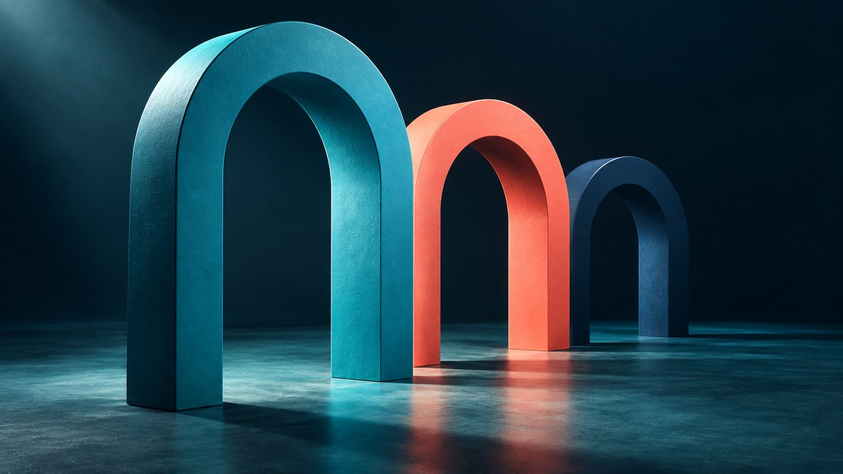 Trois arches sculpturales turquoise, corail et bleu profond, disposées en séquence.